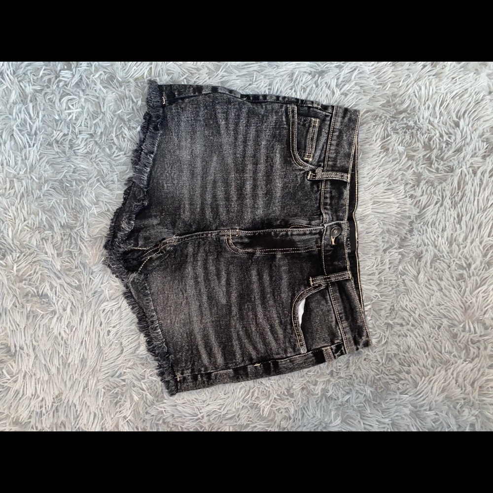 Kendall and Kylie black jean shorts. Barley worn.